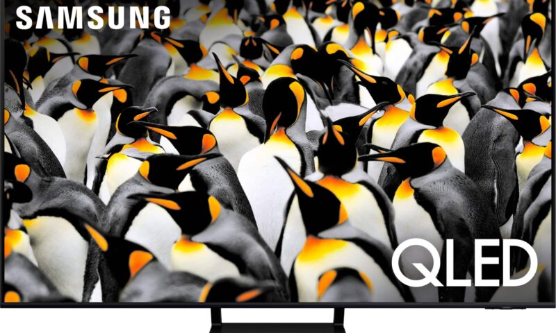 Samsung – 55 Class Q70D Series QLED 4K Smart Tizen TV (2024) (was $899.9) now-> $649.9
